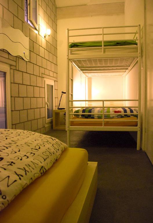 Hostel Tabakhuesli Stein  部屋 写真
